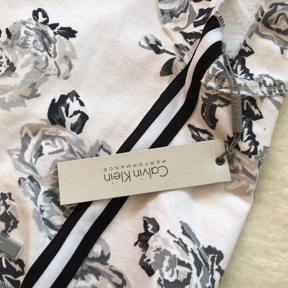 Calvin Klein Performance sleeveless hoodie L - Picture 4 of 5